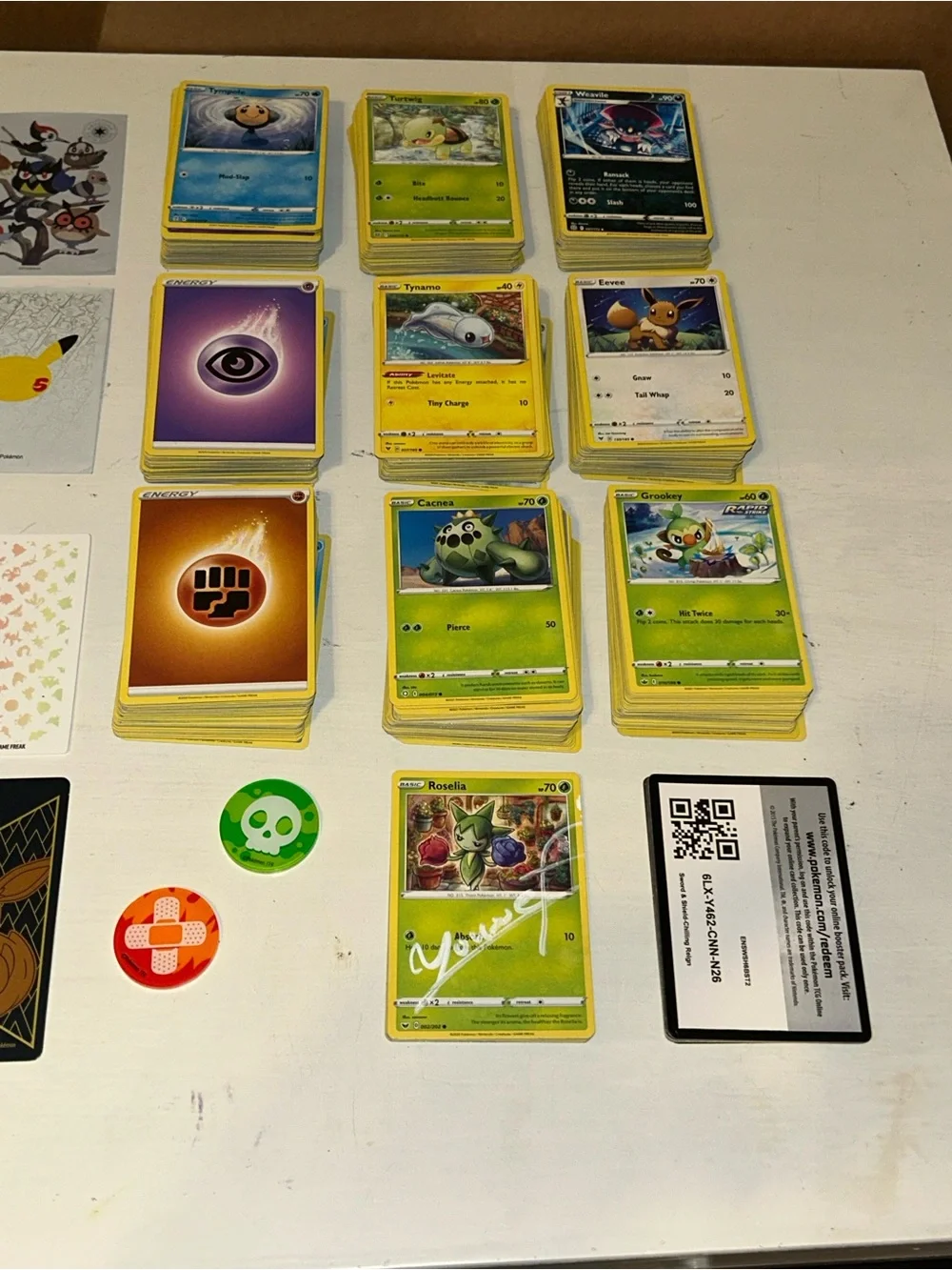Lot Of 500+ Total Pokémon Cards Including Sleeves And Accessories / 514+ Cards